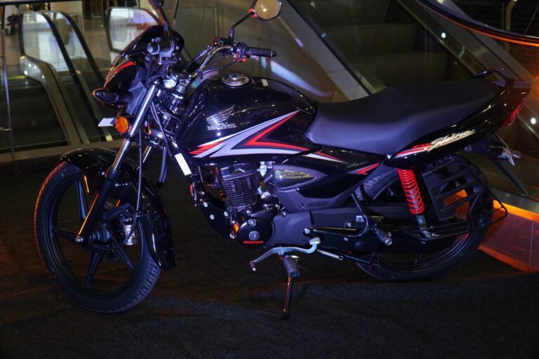 JAY06667