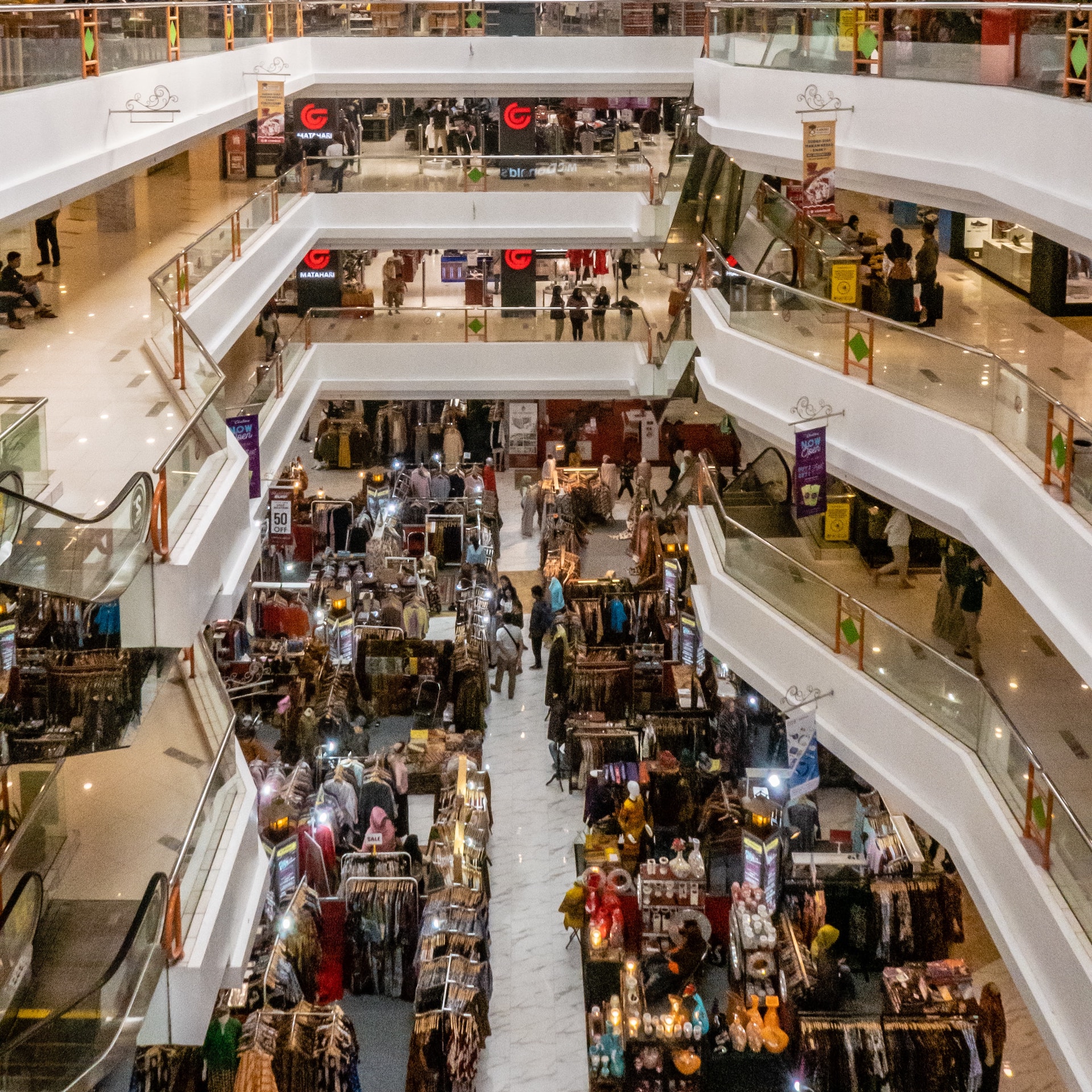 Sangga Rima Roman Selia RUA9K REzq4 Unsplash, Next Galleria Malls